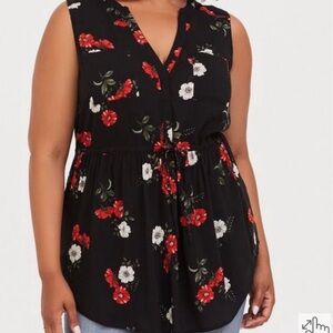 Torrid Emma Babydoll Challis Black and Red Floral Tunic Top Size 4